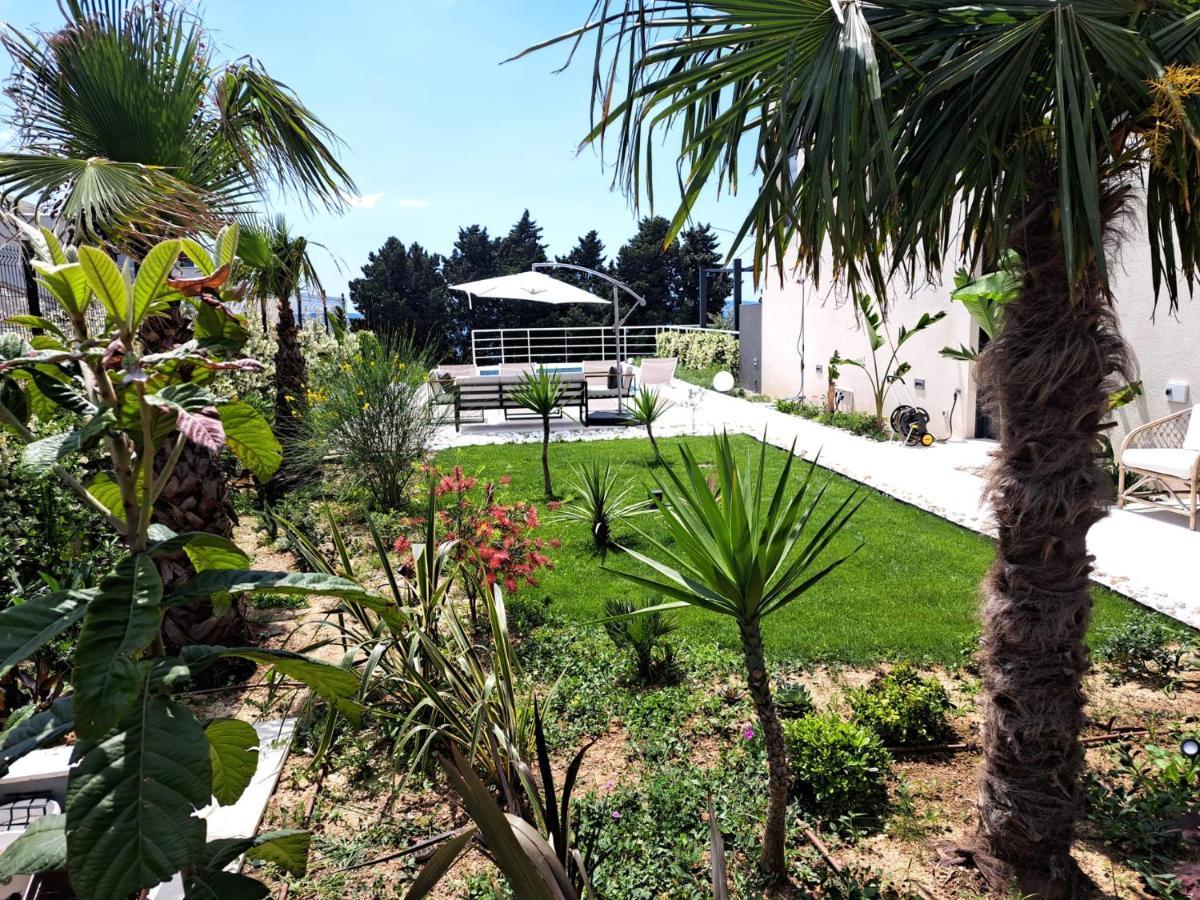 Apartment With Private Pool Split Exteriér fotografie