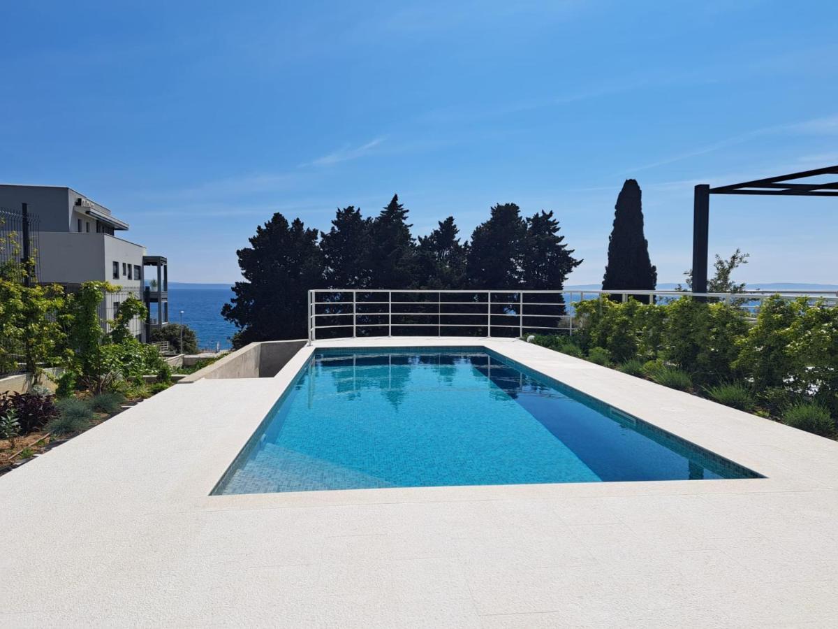 Apartment With Private Pool Split Exteriér fotografie