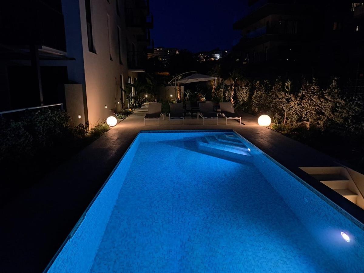 Apartment With Private Pool Split Exteriér fotografie